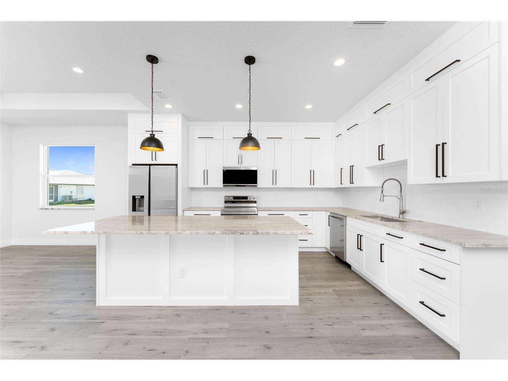 27 Bunker Court Rotonda West FL 33947 D6145506 image15