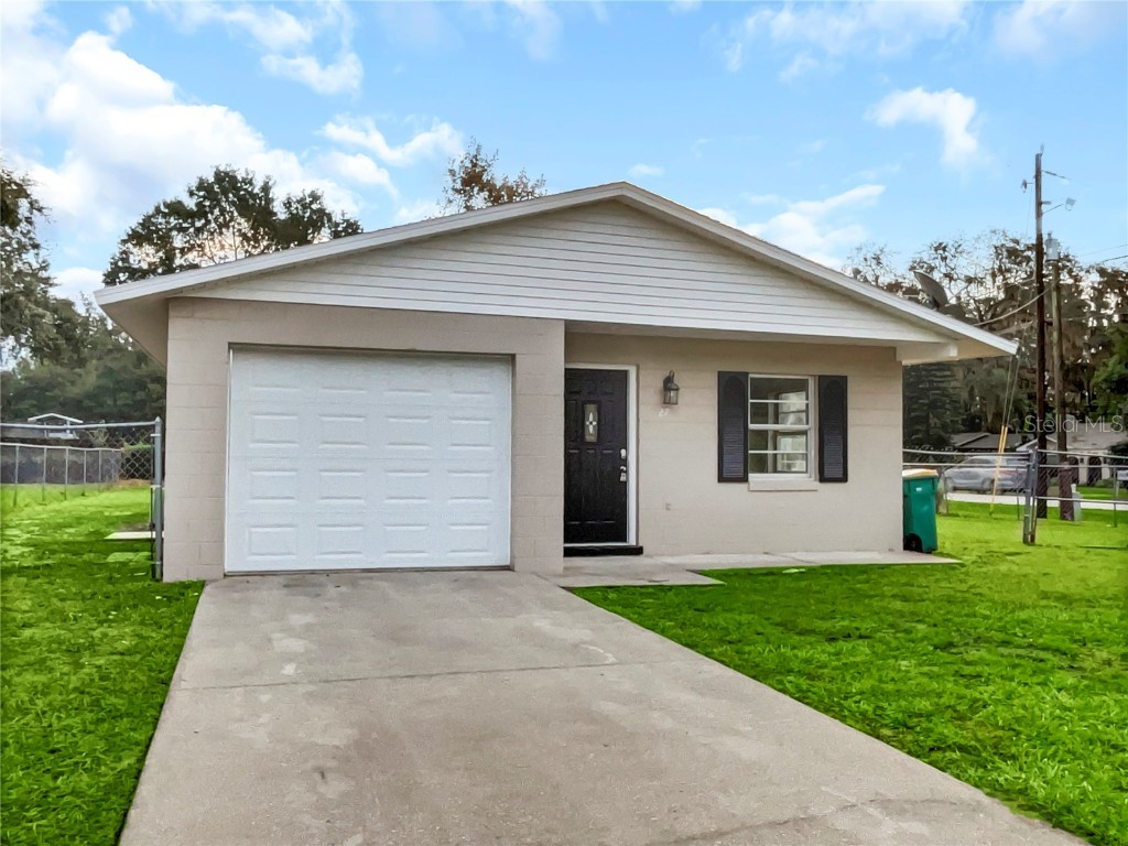27 Kristin Lane Eustis FL 32726 O6069878 image1
