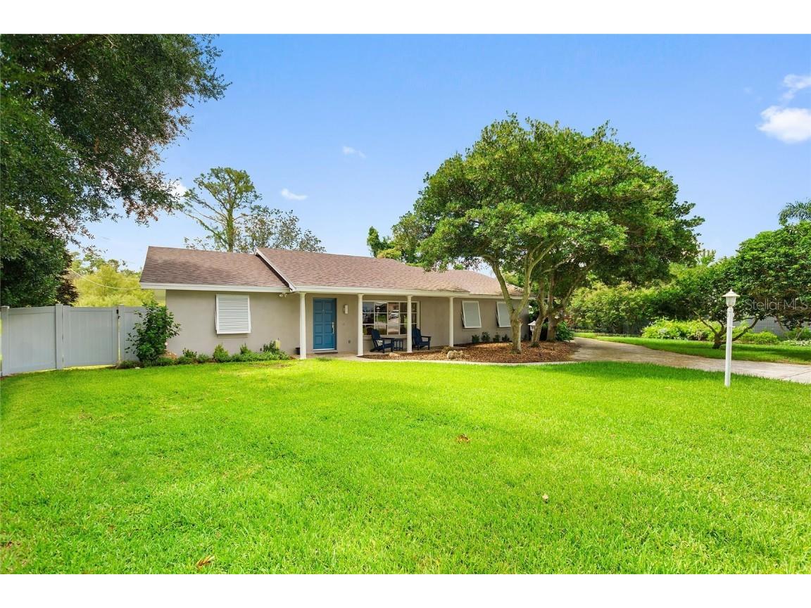 27 Lake Link Drive SE Winter Haven FL 33884 P4930950 image1