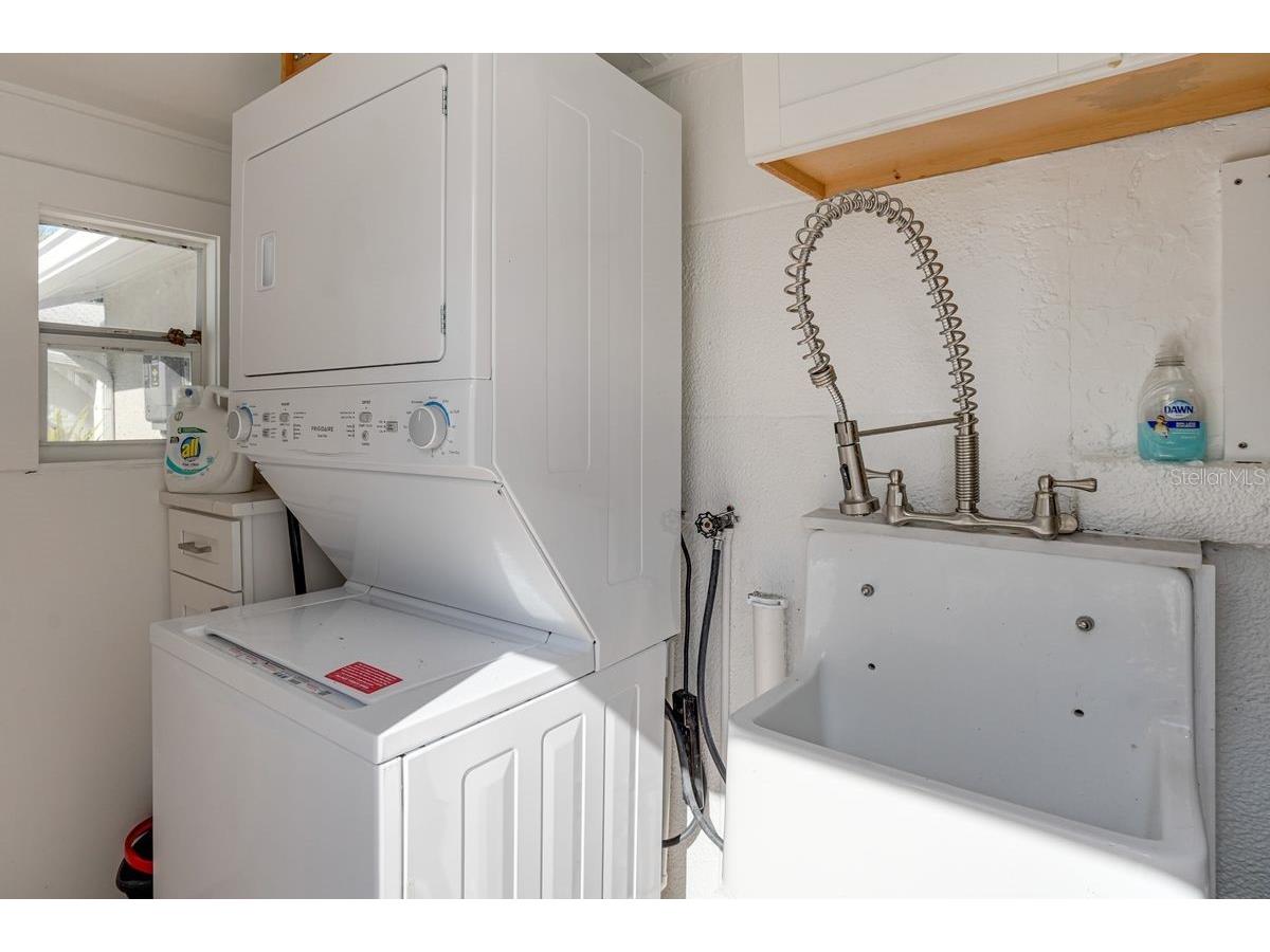 27 Michiana Drive Terra Ceia FL 34250 A4692730 image12