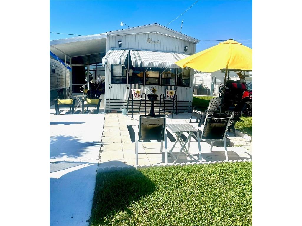 27 Montego Drive Palmetto FL 34221 A4569194 image1