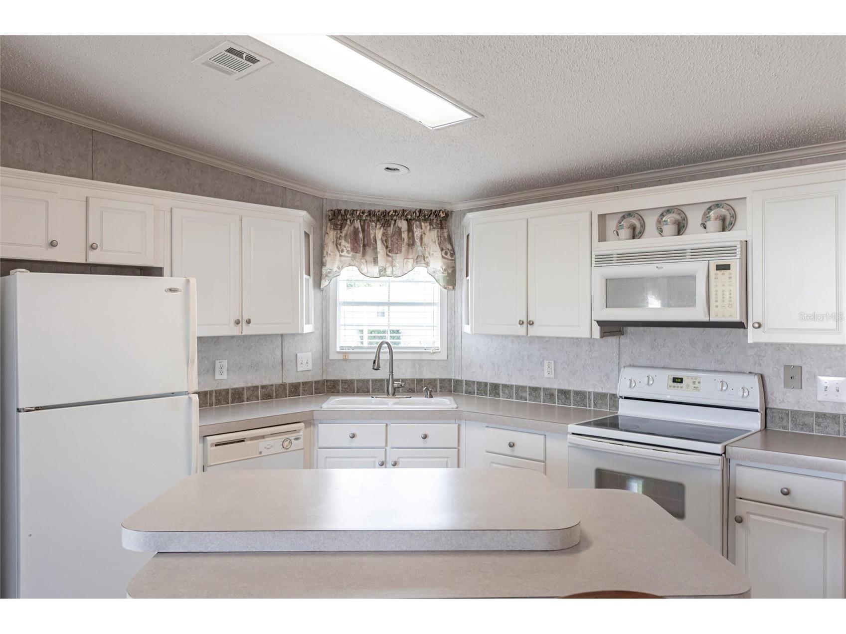 27 N Manatee Loop Punta Gorda FL 33950 C7520024 image10
