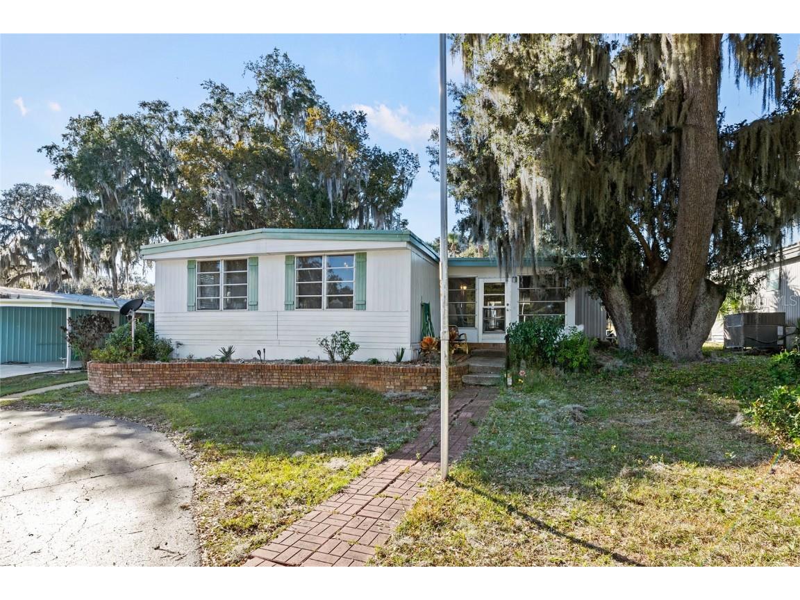 27 Orangewood Drive Fruitland Park FL 34731 G5063772 image1