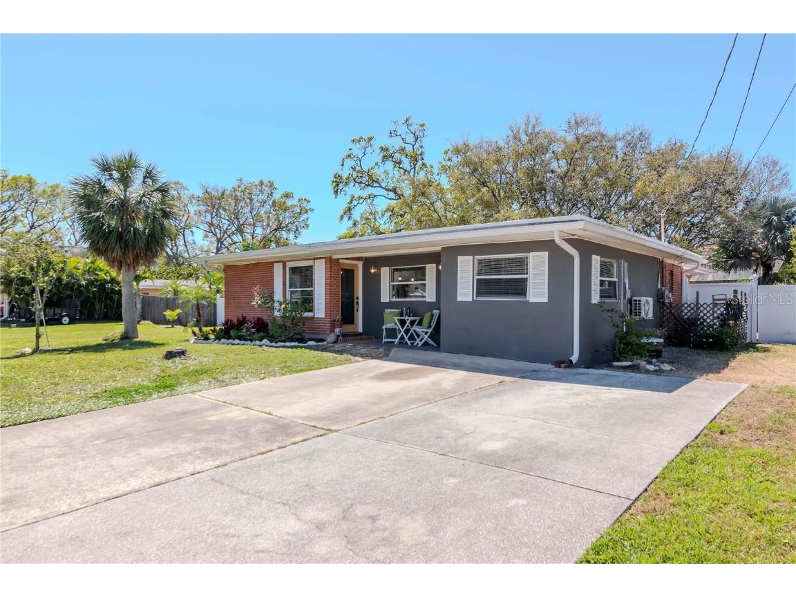 27 Park Avenue Tarpon Springs FL 34689 TB8433293 image59