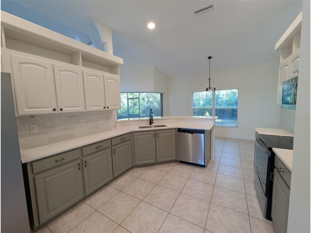 27 Utide Court Palm Coast FL 32164 A4659815 image6