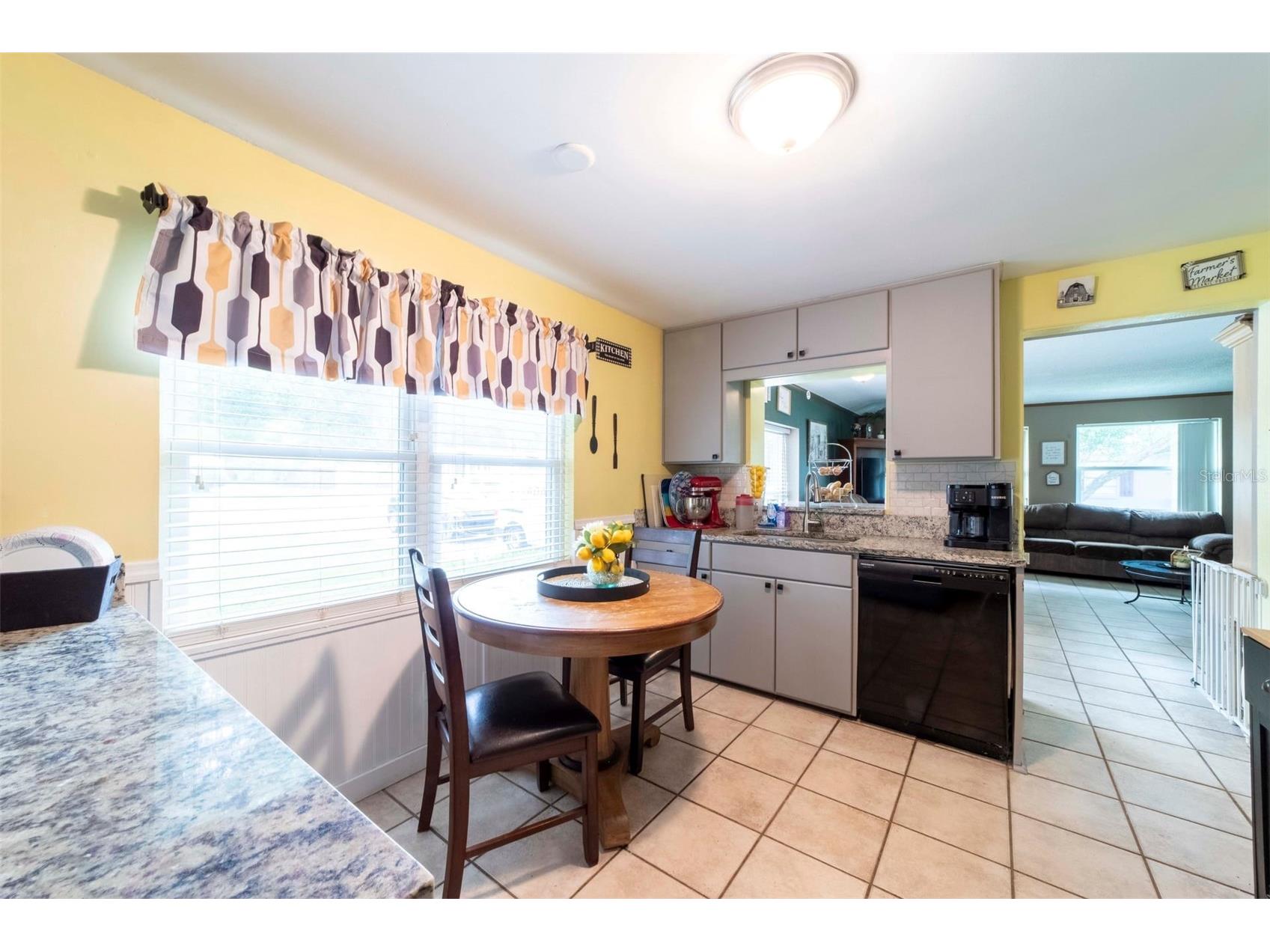 27 Volusia Drive Debary FL 32713 V4949880 image11