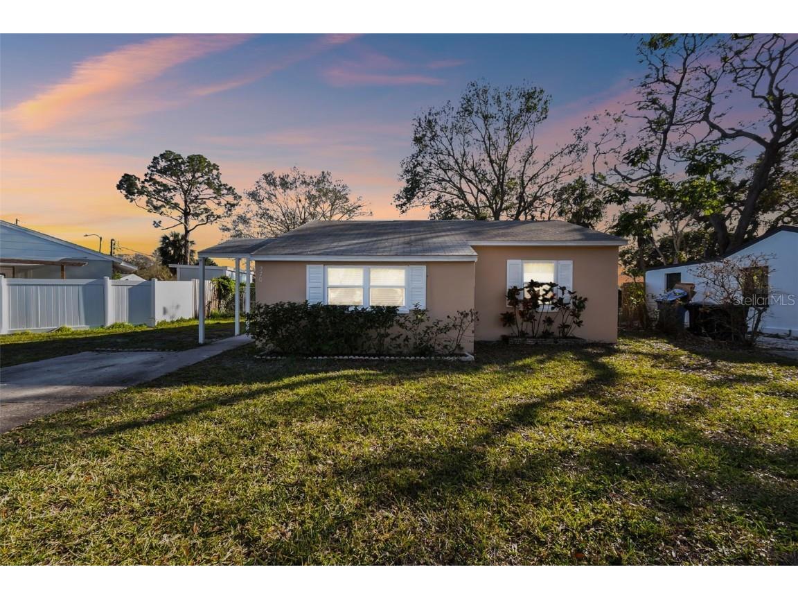 270 41st Avenue NE Saint Petersburg FL 33703 TB8347983 image1