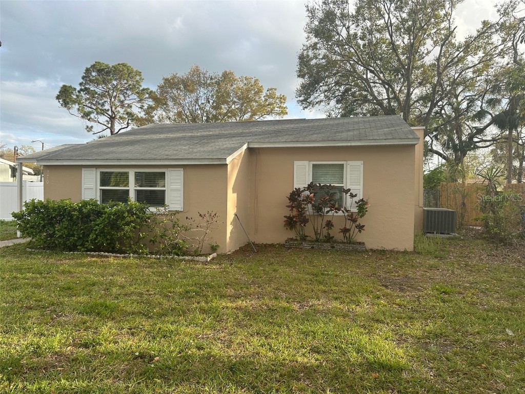 270 41st Avenue NE Saint Petersburg FL 33704 J990748 image1