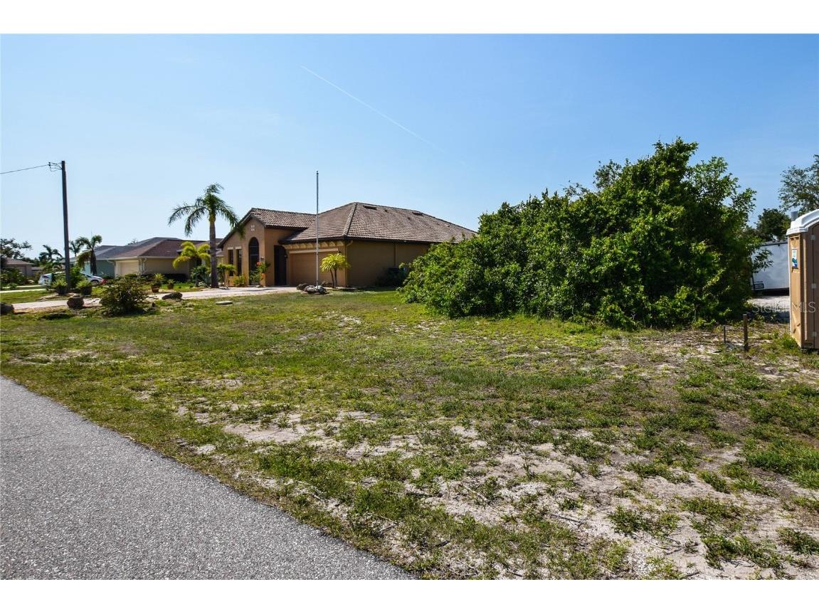 270 Albatross Road Rotonda West FL 33947 A4569553 image1