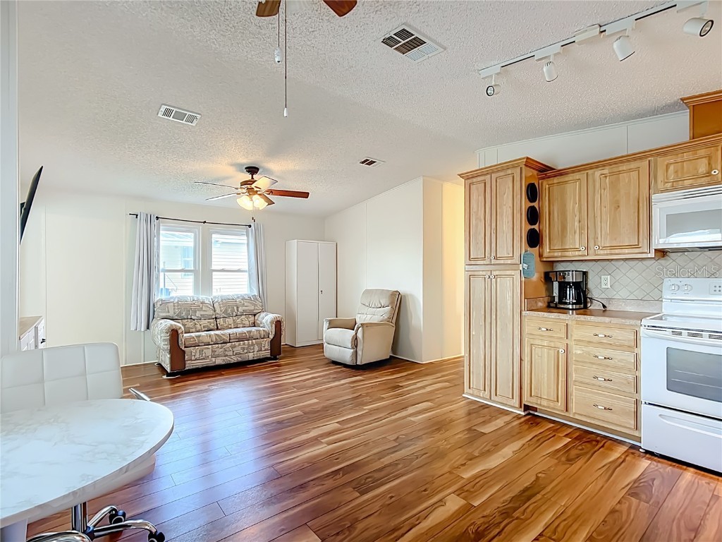 270 Big Pine Avenue N Frostproof FL 33843 TB8439213 image4