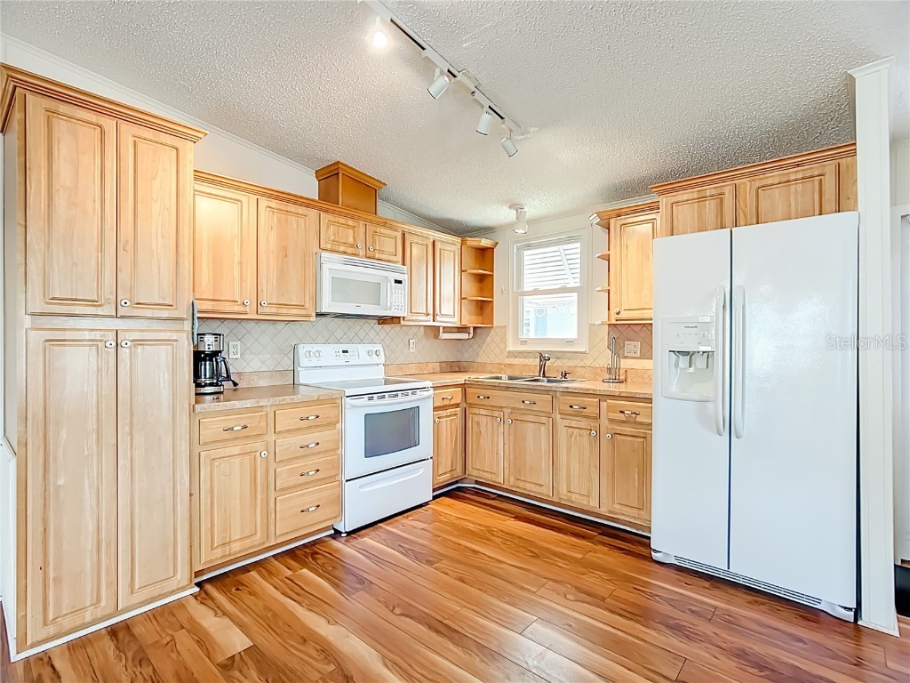 270 Big Pine Avenue N Frostproof FL 33843 TB8439213 image6