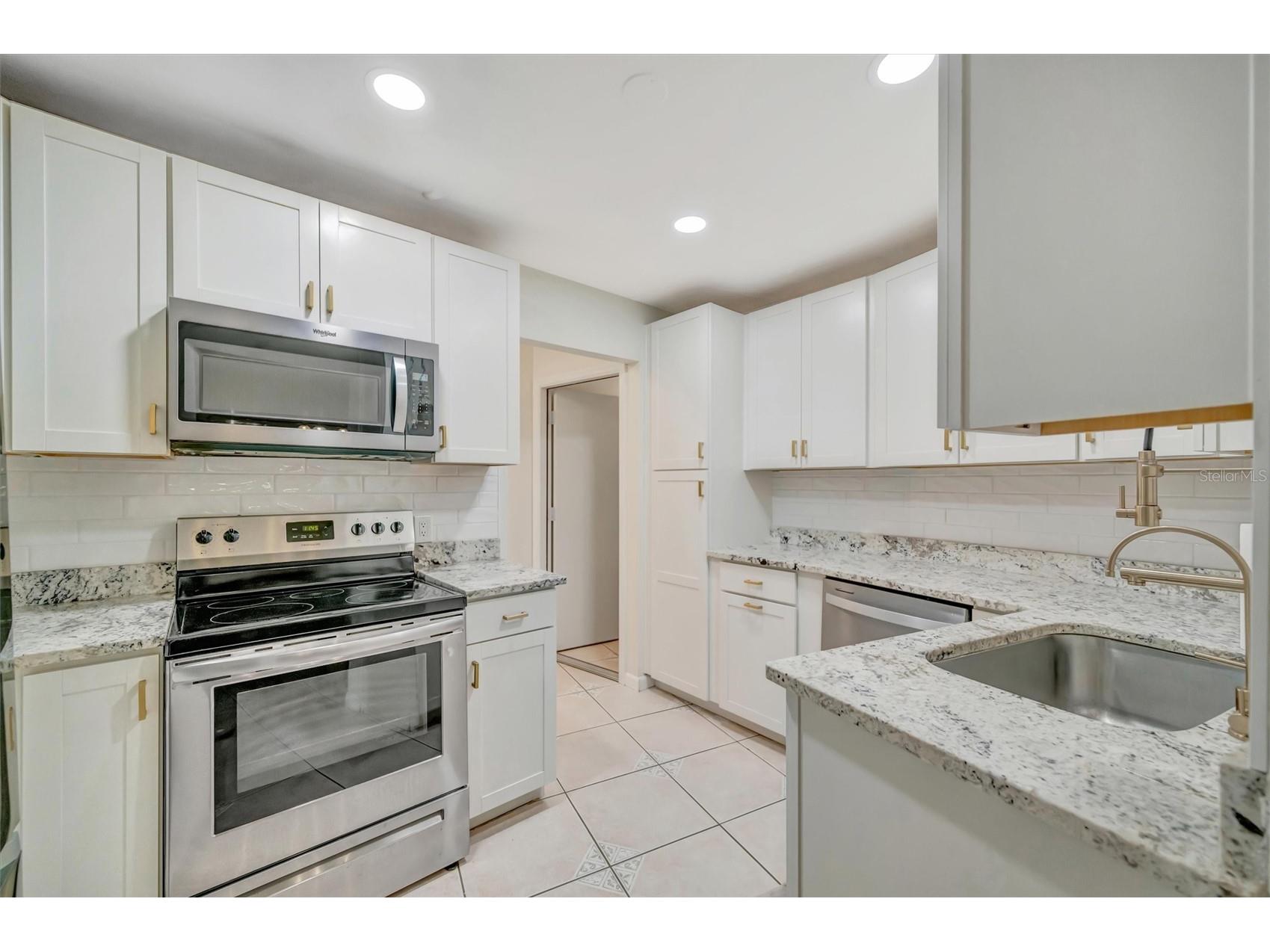 270 Dragon Road Venice FL 34293 A4688866 image21