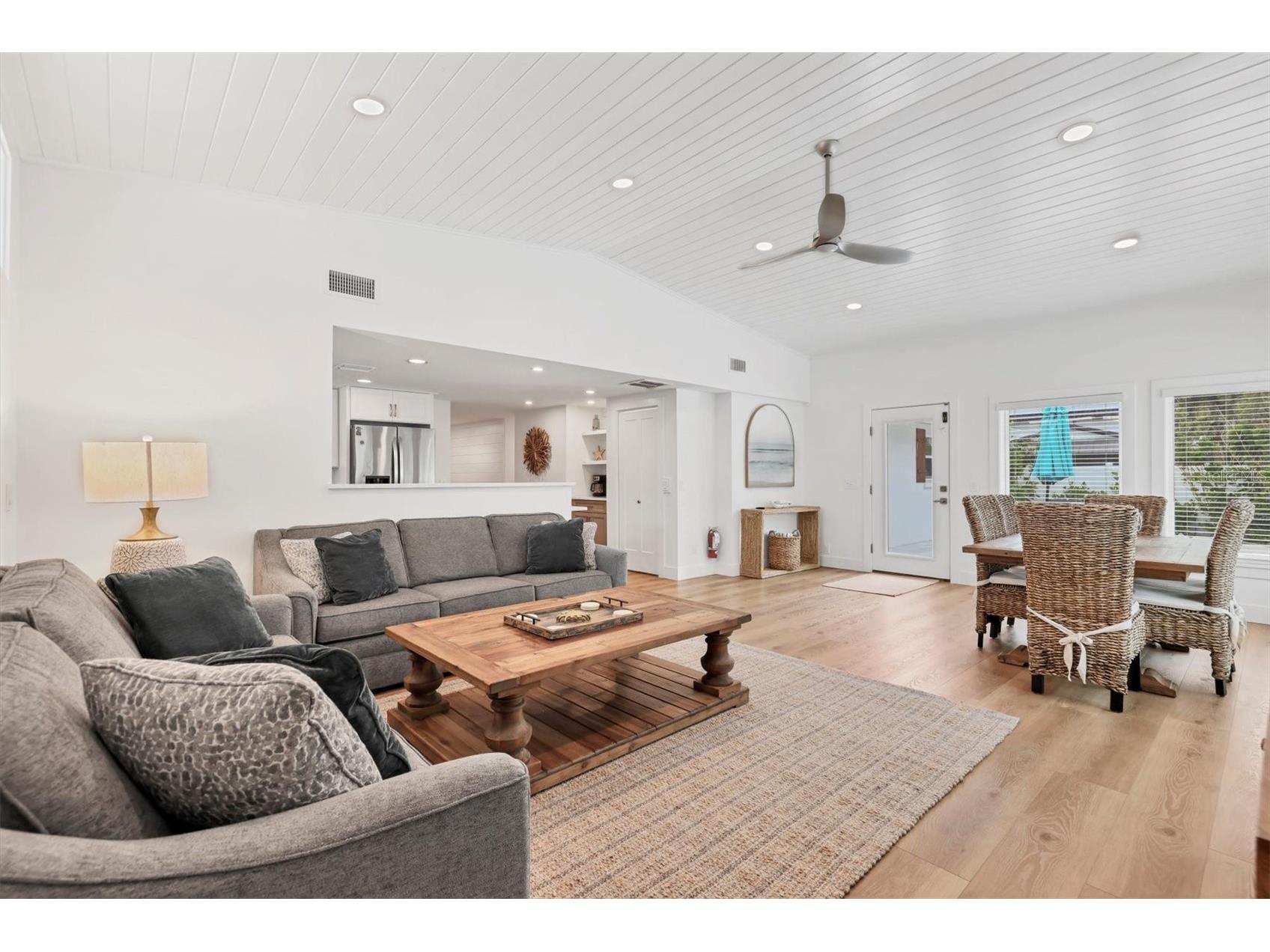 270 Gladiolus Street Anna Maria FL 34216 A4682093 image16