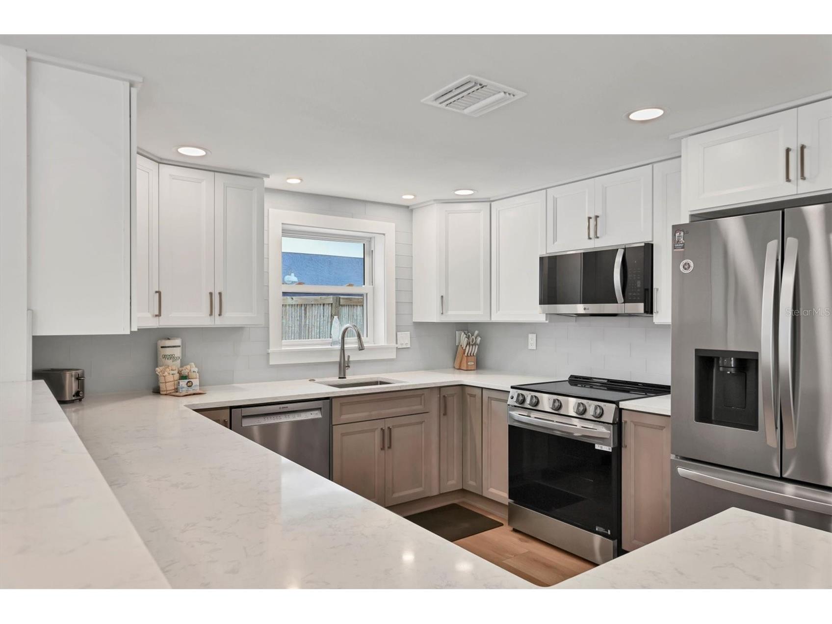 270 Gladiolus Street Anna Maria FL 34216 A4682093 image23