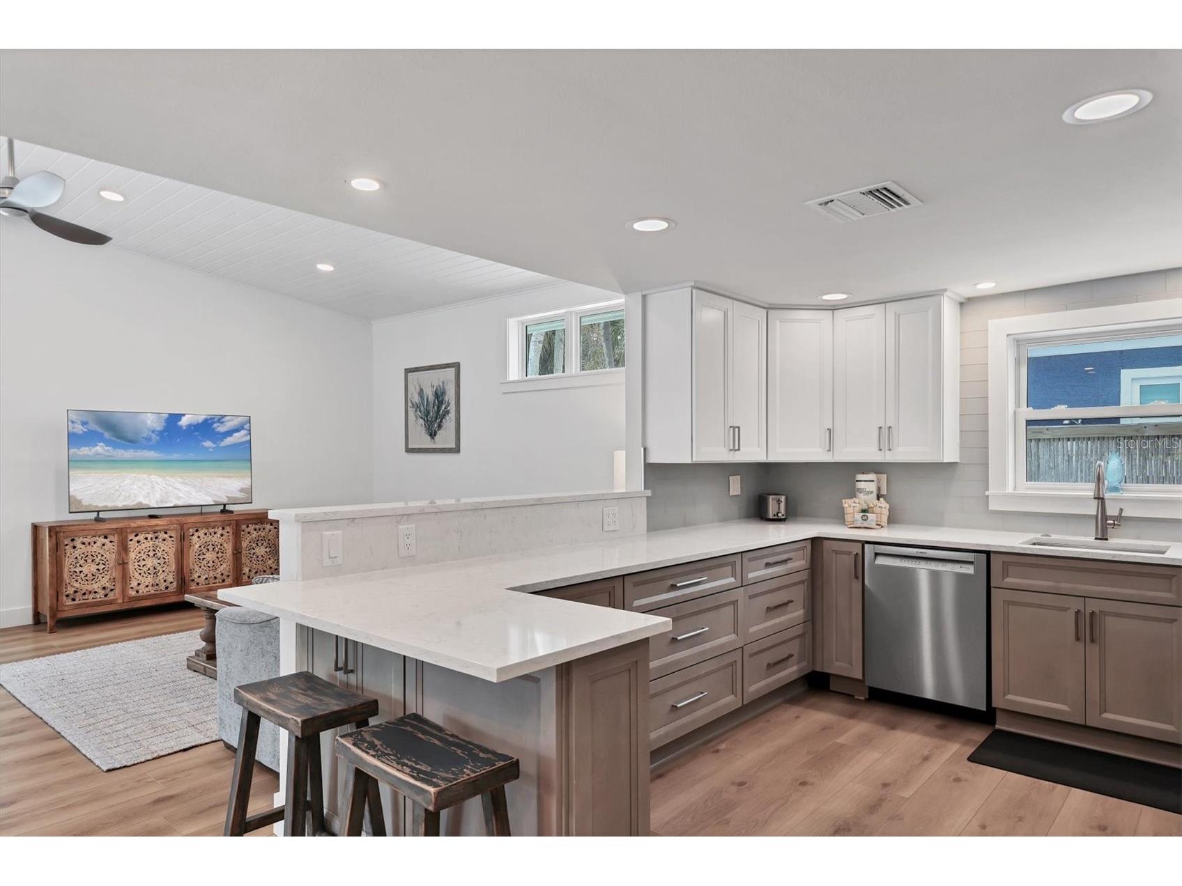 270 Gladiolus Street Anna Maria FL 34216 A4682093 image24