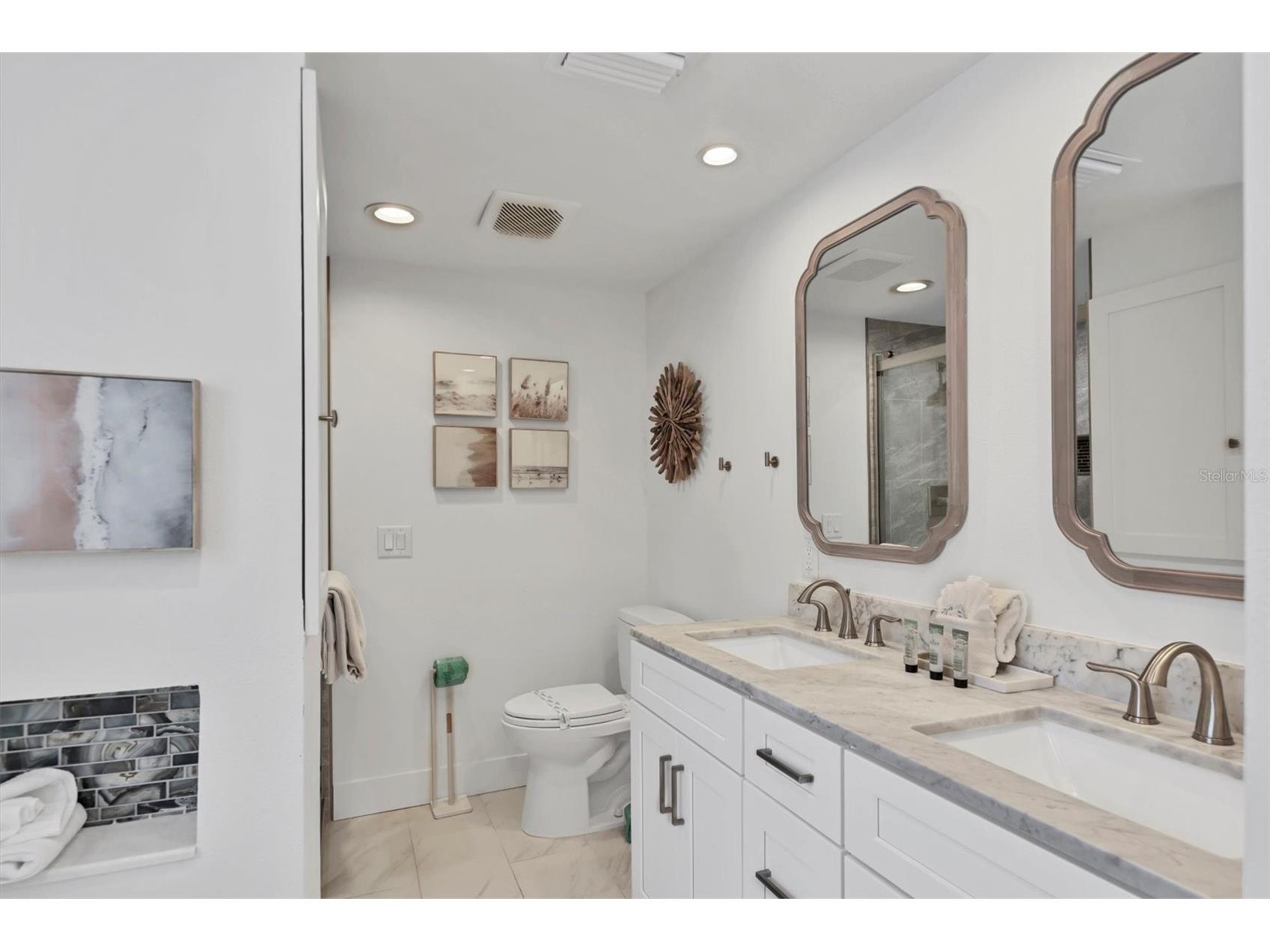 270 Gladiolus Street Anna Maria FL 34216 A4682093 image35