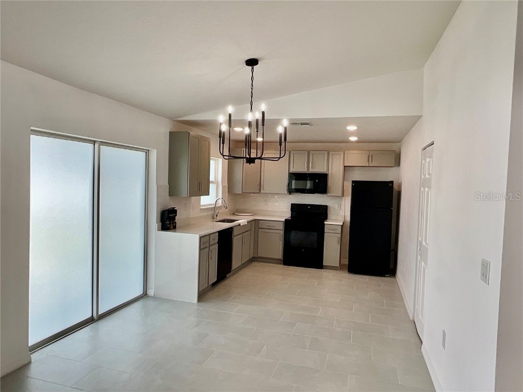 270 Hyacinth Poinciana FL 34758 S5137137 image6