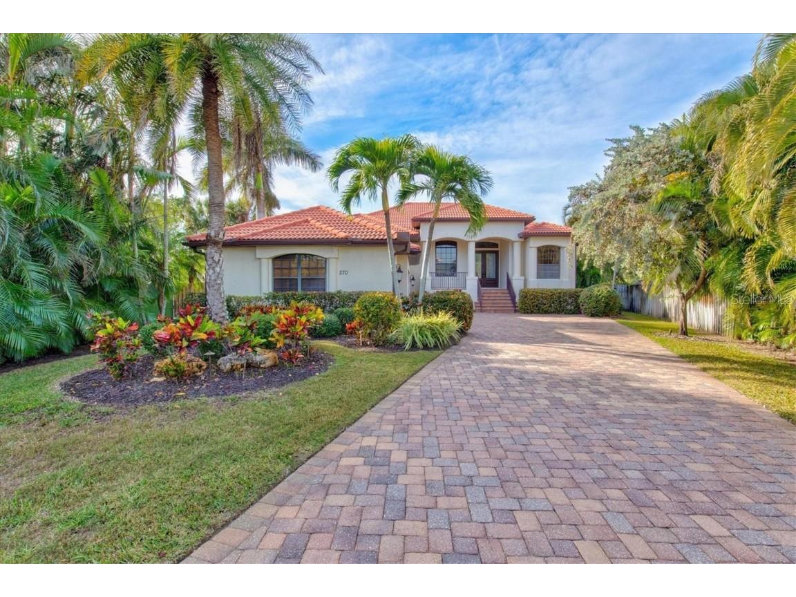 270 Island Circle Sarasota FL 34242 A4576592 image1