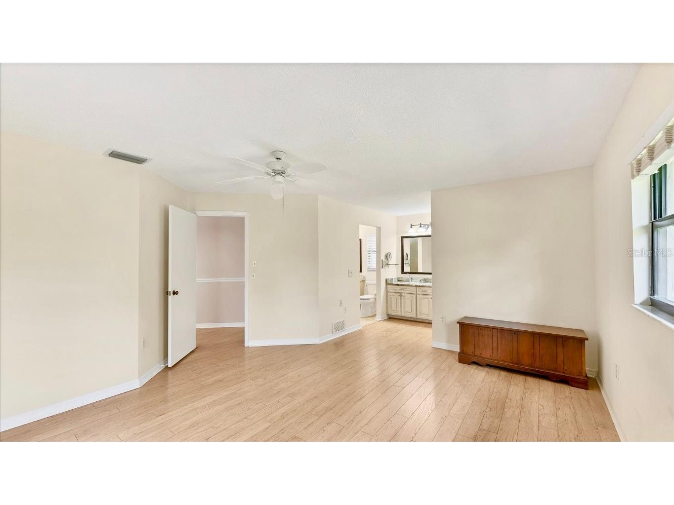 270 Laurel Hollow Drive #34 Nokomis FL 34275 TB8451731 image11