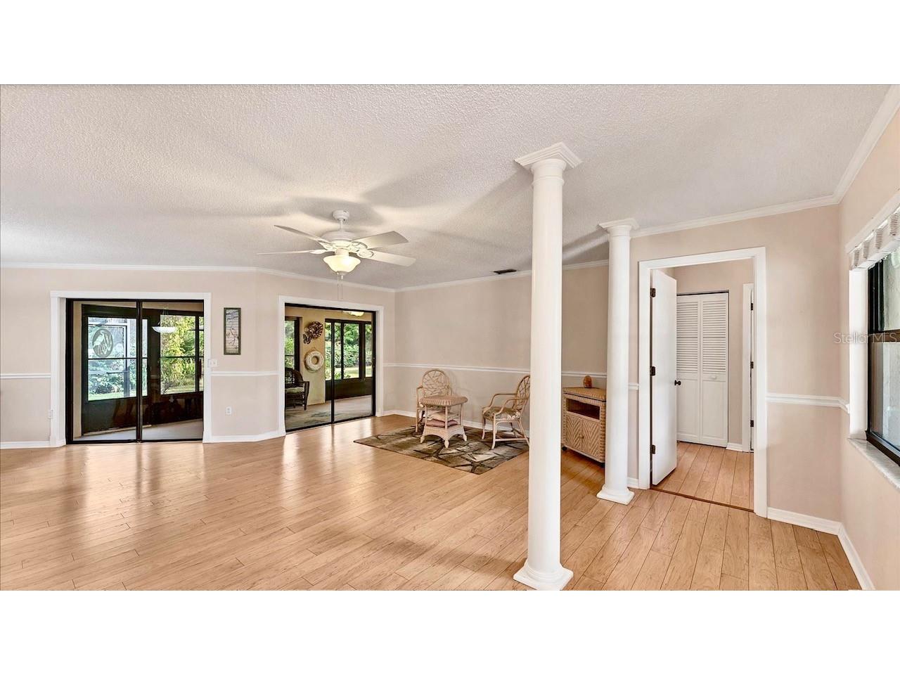 270 Laurel Hollow Drive #34 Nokomis FL 34275 TB8451731 image3