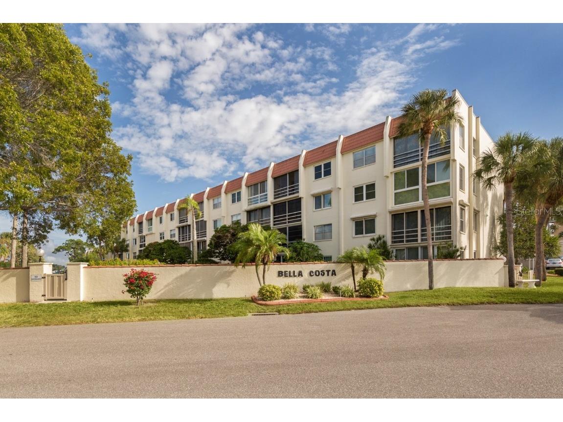 270 Santa Maria Street #101 Venice FL 34285 N6125133 image1