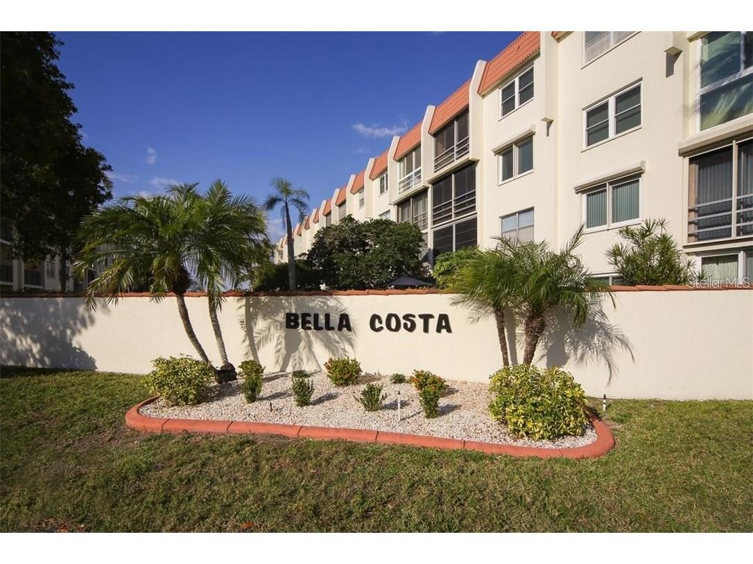 270 Santa Maria Street #104 Venice FL 34285 - ROBERTS BAY AND I.C.W A4699466 image1