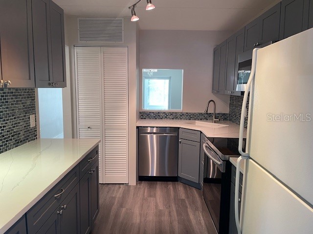 270 Santa Maria Street #104 Venice FL 34285 - ROBERTS BAY AND I.C.W A4699466 image4