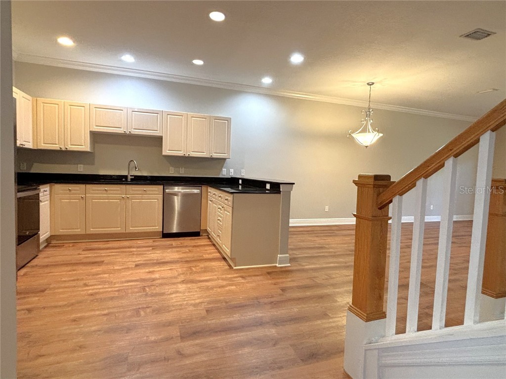 270 Valencia Circle Saint Petersburg FL 33716 TB8417828 image2