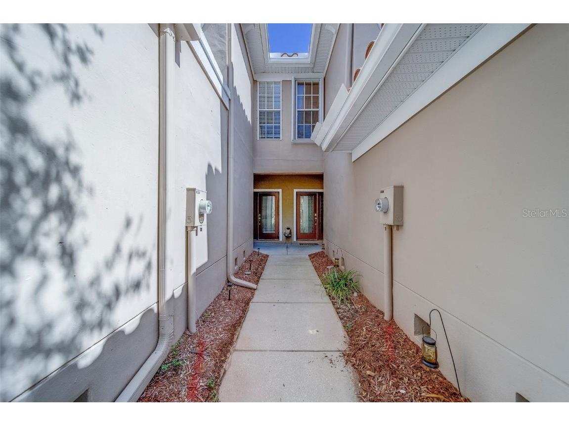 270 Valencia Circle Saint Petersburg FL 33716 TB8417828 image58