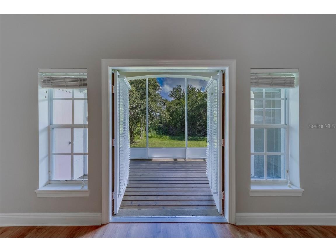 270 Valencia Circle Saint Petersburg FL 33716 TB8451739 image16