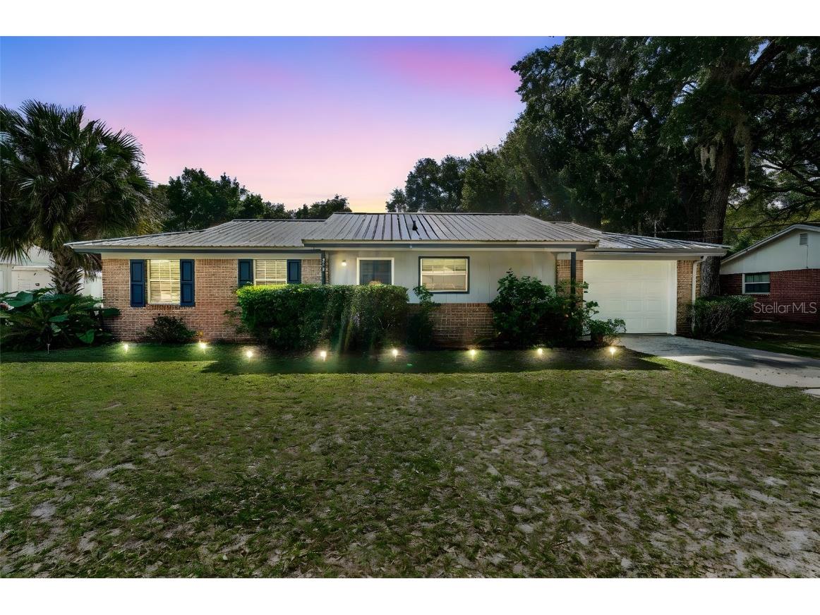 270 W Holly Drive Orange City FL 32763 V4945824 image1