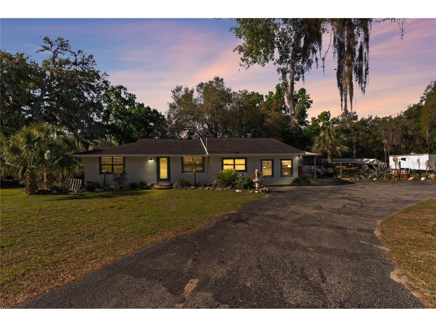 270 W Mcclendon Street Lady Lake FL 32159 G5110357 image1