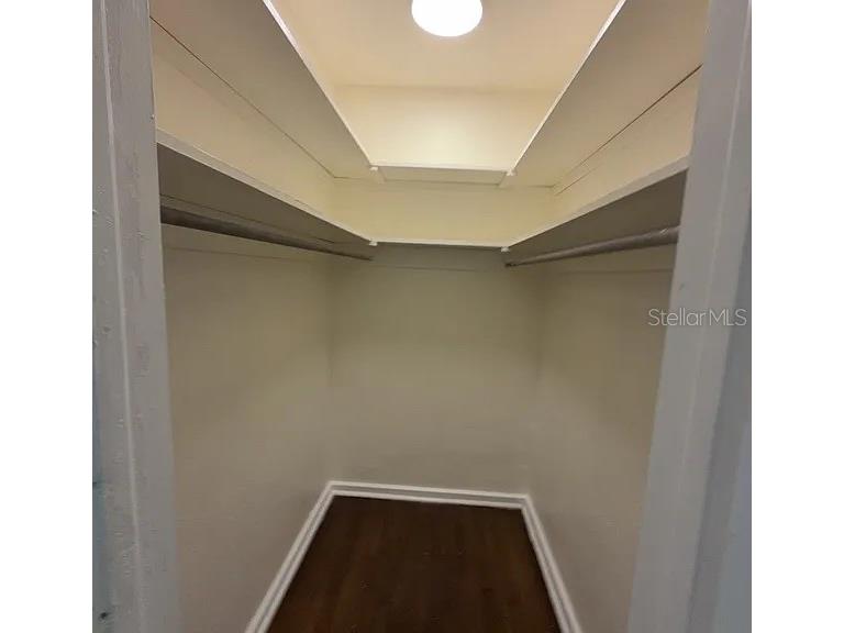 270 W Pineloch Avenue Orlando FL 32806 O6421036 image10