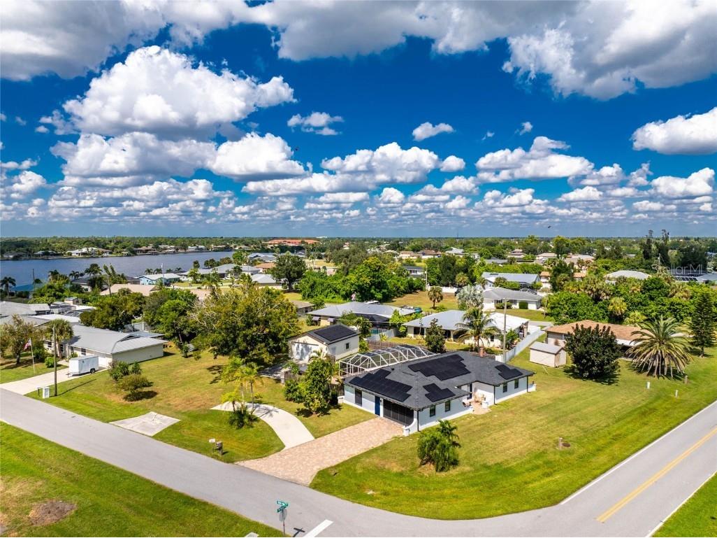 270 W Tarpon Boulevard NW Port Charlotte FL 33952 C7516058 image1