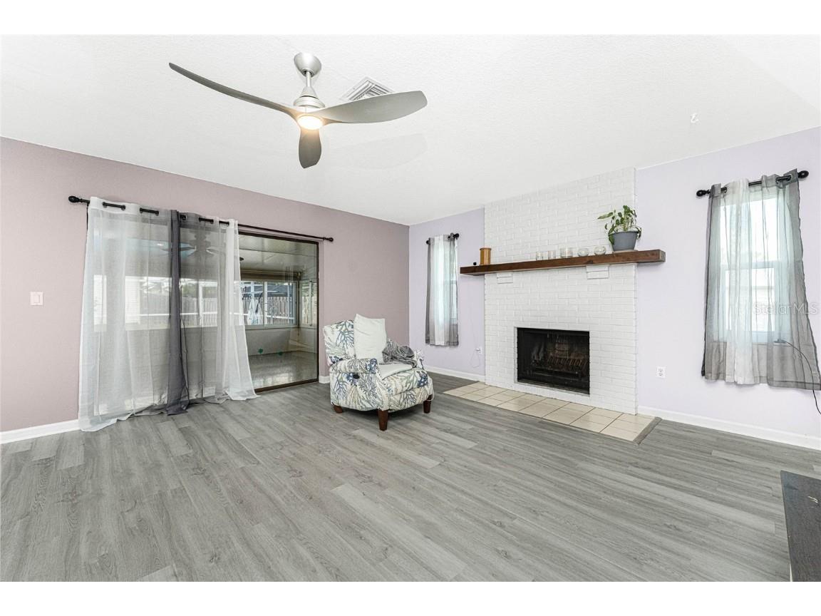 270 W Tarpon Boulevard NW Port Charlotte FL 33952 C7516058 image14