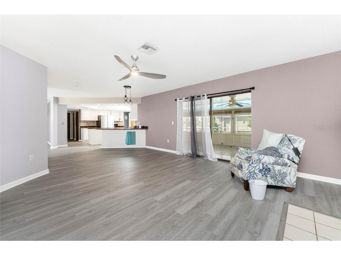 270 W Tarpon Boulevard NW Port Charlotte FL 33952 C7516058 image16