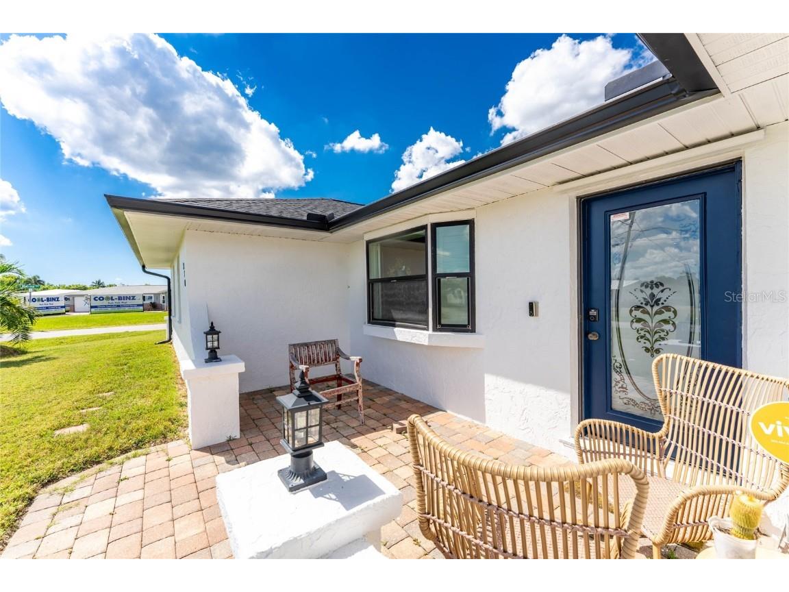 270 W Tarpon Boulevard NW Port Charlotte FL 33952 C7516058 image2