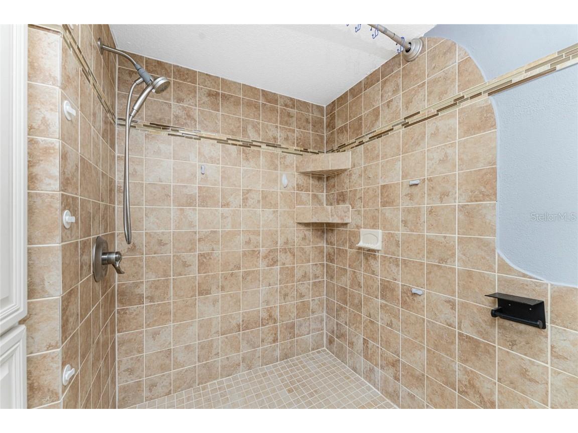 270 W Tarpon Boulevard NW Port Charlotte FL 33952 C7516058 image35