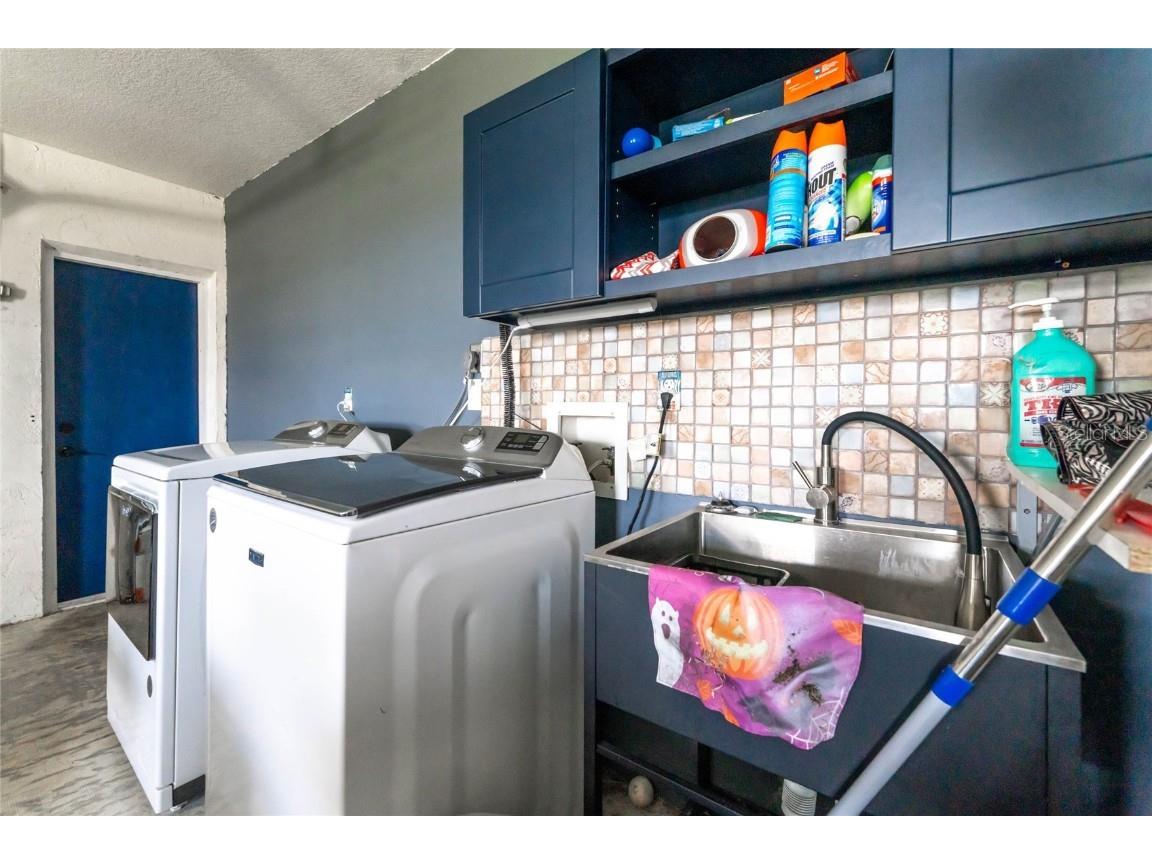 270 W Tarpon Boulevard NW Port Charlotte FL 33952 C7516058 image50