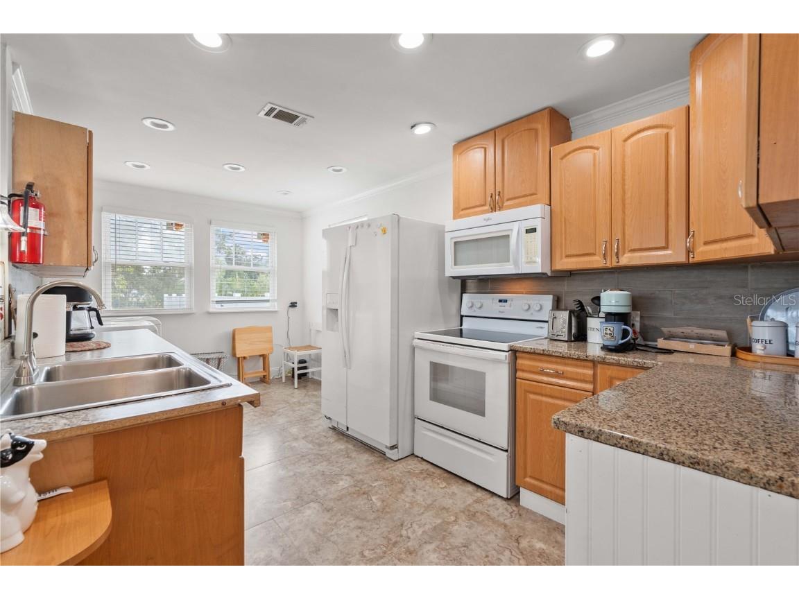 2700 10th Street W Palmetto FL 34221 TB8383184 image13