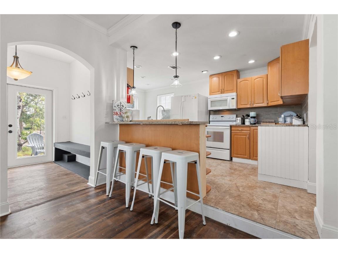 2700 10th Street W Palmetto FL 34221 TB8383184 image8