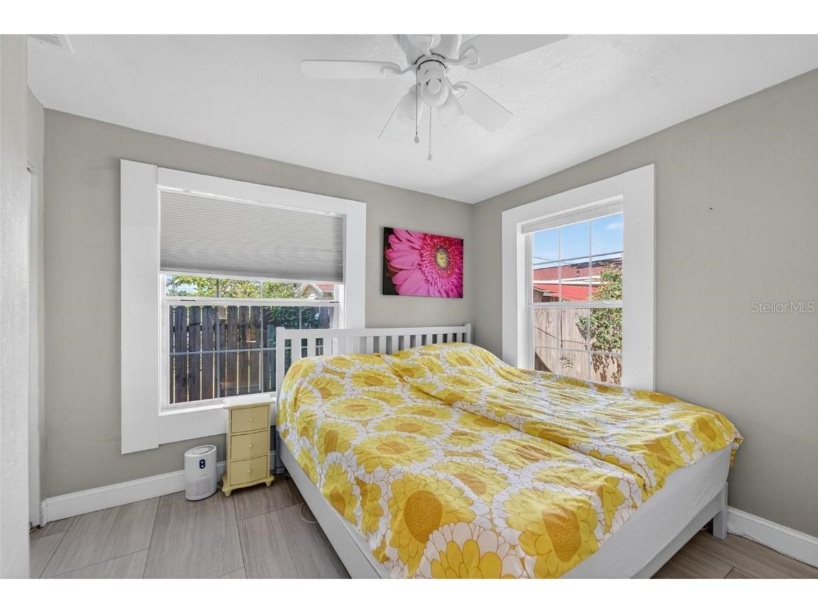 2700 25th Avenue N Saint Petersburg FL 33713 TB8437797 image17