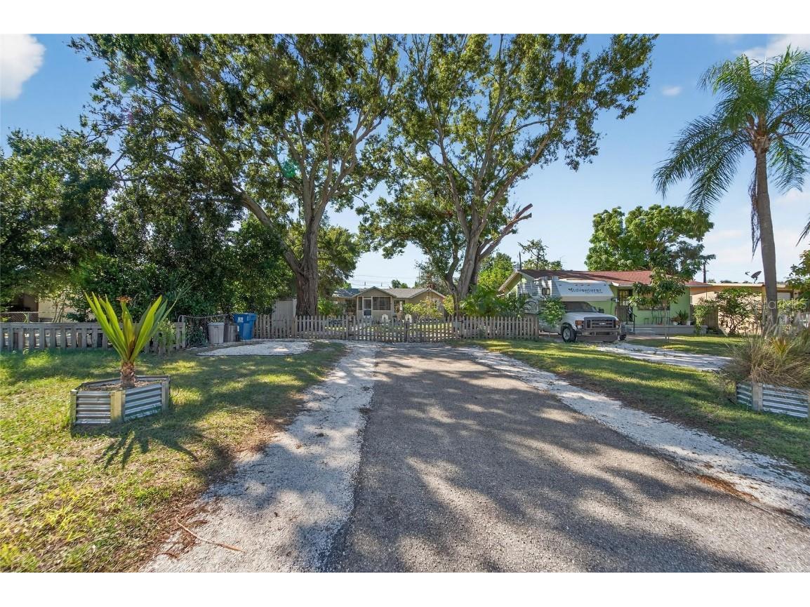 2700 25th Avenue N Saint Petersburg FL 33713 TB8437797 image32