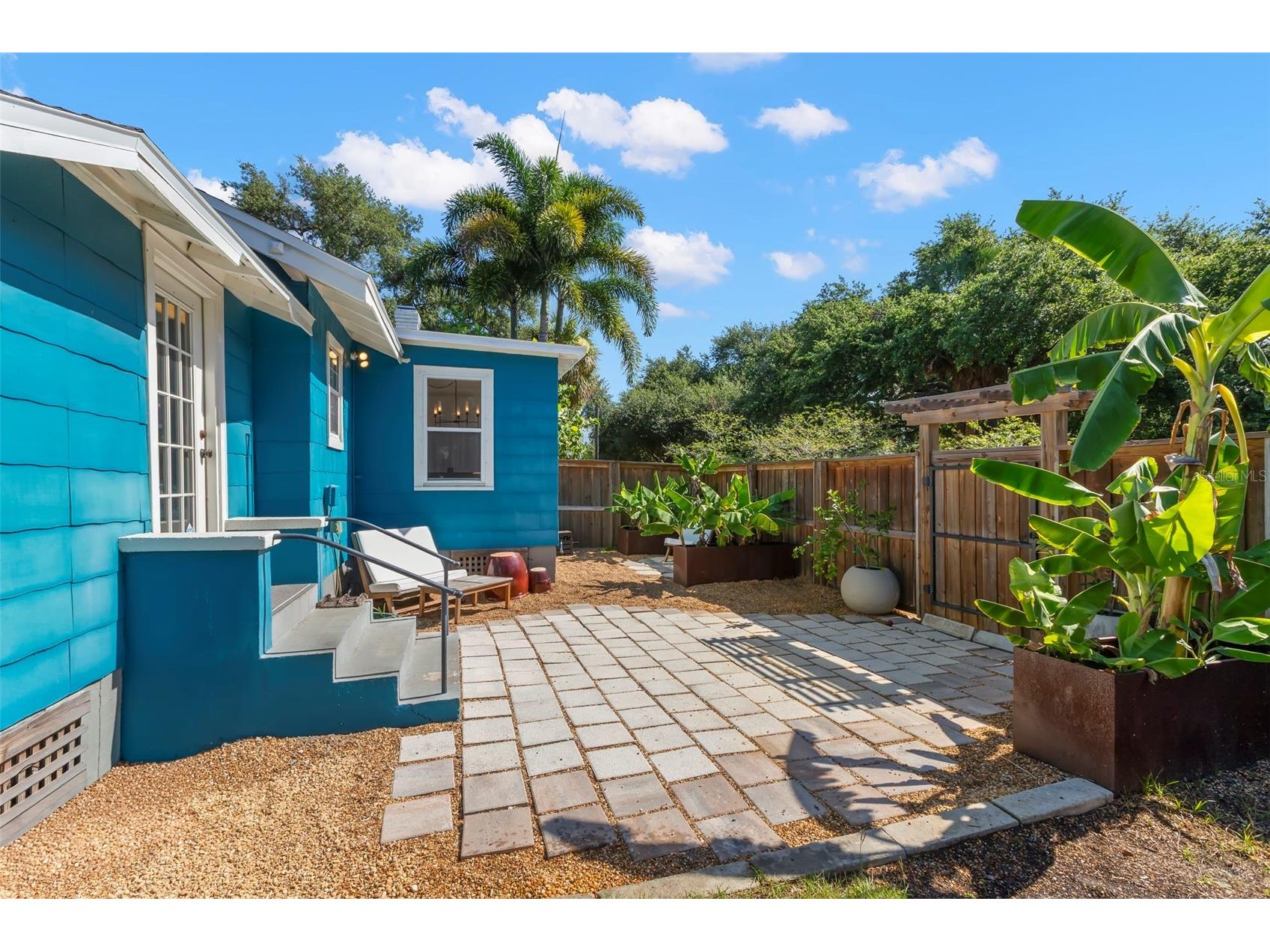 2700 2nd Avenue N Saint Petersburg FL 33713 TB8522348 image18