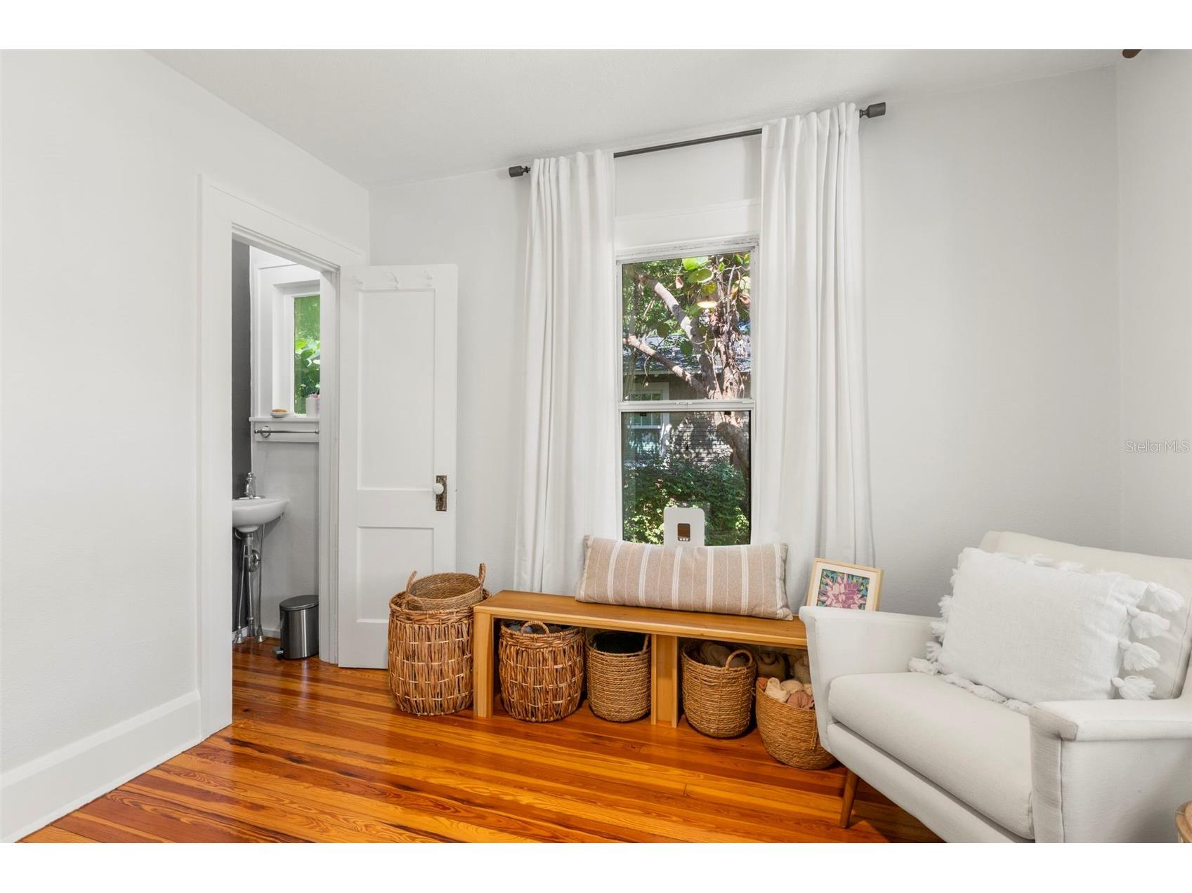 2700 2nd Avenue N Saint Petersburg FL 33713 TB8522348 image27