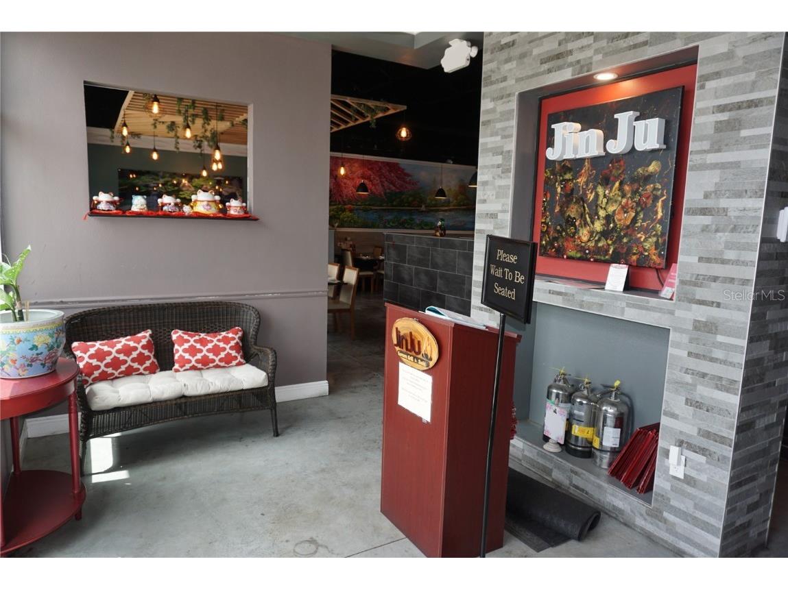 2700 34th Street N Saint Petersburg FL 33713 TB8394197 image3