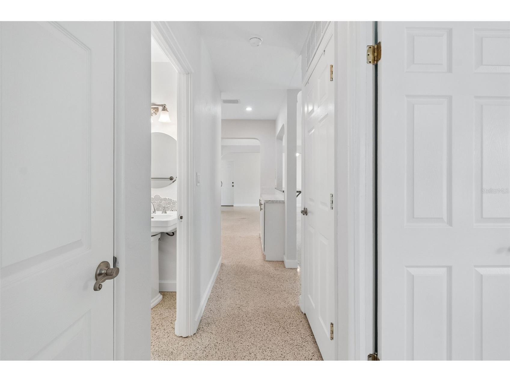 2700 43rd Street N Saint Petersburg FL 33713 TB8504985 image17