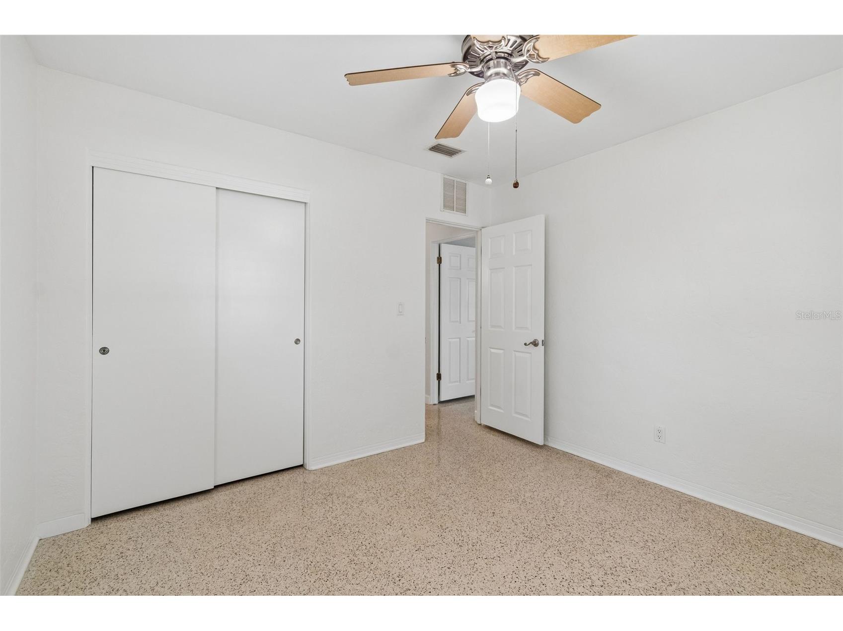 2700 43rd Street N Saint Petersburg FL 33713 TB8504985 image25