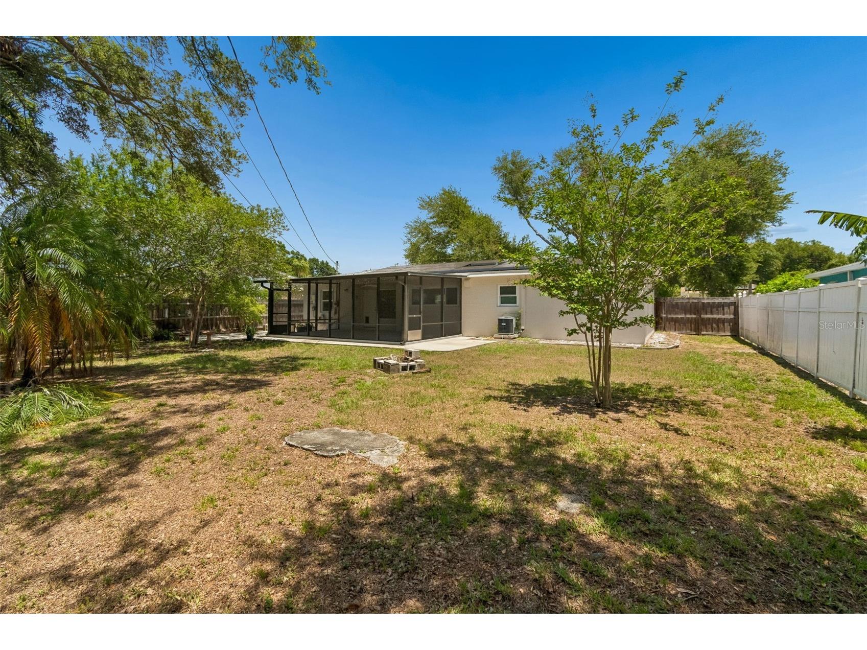 2700 43rd Street N Saint Petersburg FL 33713 TB8504985 image31