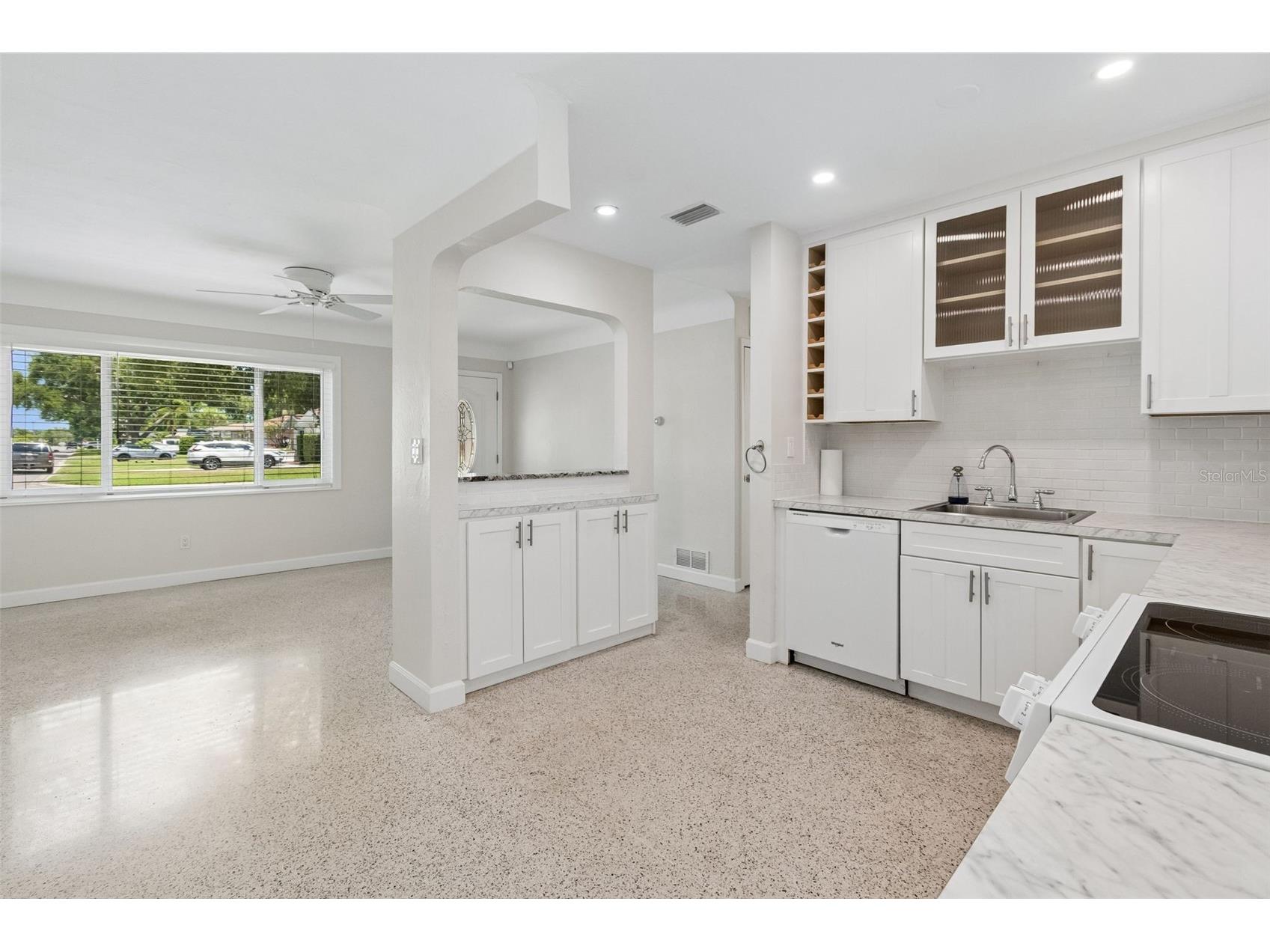 2700 43rd Street N Saint Petersburg FL 33713 TB8504985 image6